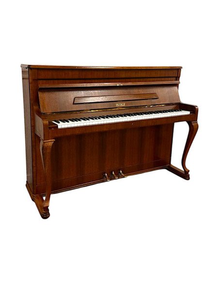Piano Petrof 106 Chippendale profil