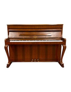 Piano Petrof 106 Chippendale profil 2