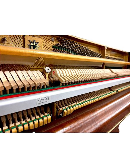 Piano Petrof 106 Chippendale mécanique