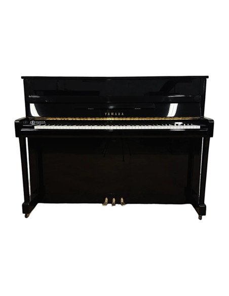 Piano Yamaha B2 noir ouvert