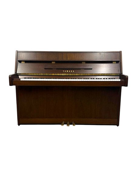 Piano Yamaha C108N ouvert