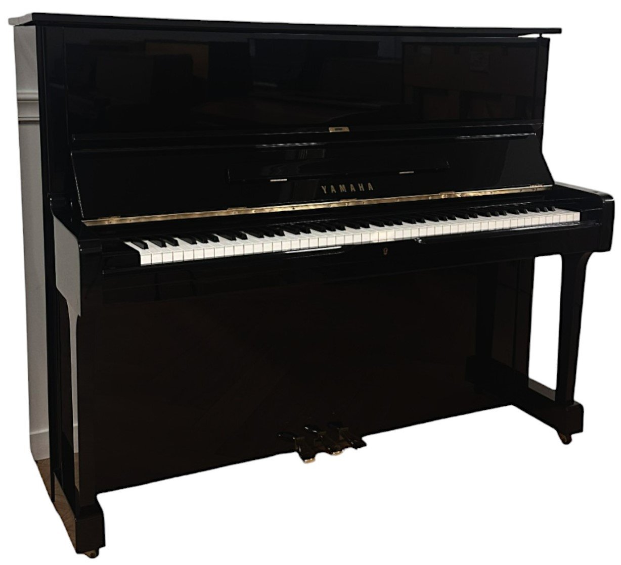 Louer un Piano Yamaha U1 noir