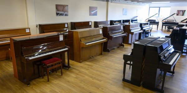 Quel piano choisir pour débuter ? Le guide complet pour bien commencer